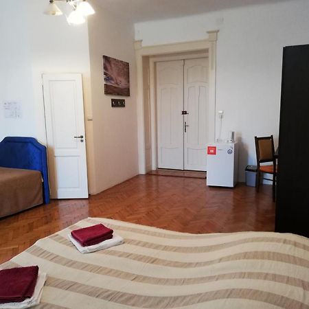 Ferdinand Apartments Mediaş Εξωτερικό φωτογραφία