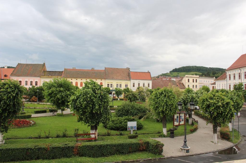 Ferdinand Apartments Mediaş Εξωτερικό φωτογραφία