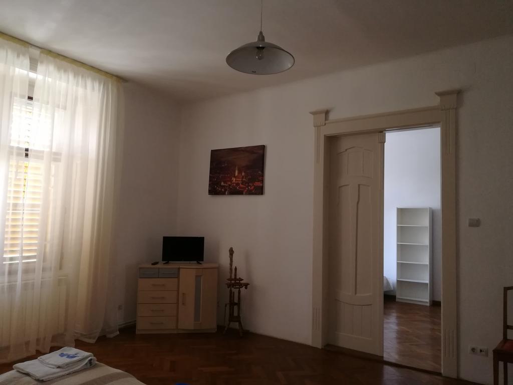 Ferdinand Apartments Mediaş Εξωτερικό φωτογραφία