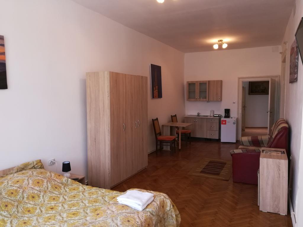 Ferdinand Apartments Mediaş Εξωτερικό φωτογραφία